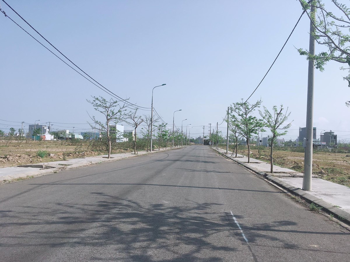 Bán Nhanh Lô Mặt Tiền Đường 10m5 Giá Đầu Tư