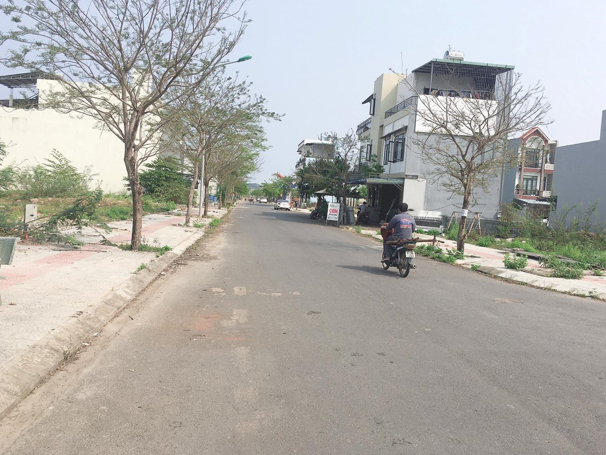 Bán lô Nam Hòa Xuân điện âm 2 mt, vị trí đẹp, giá tốt