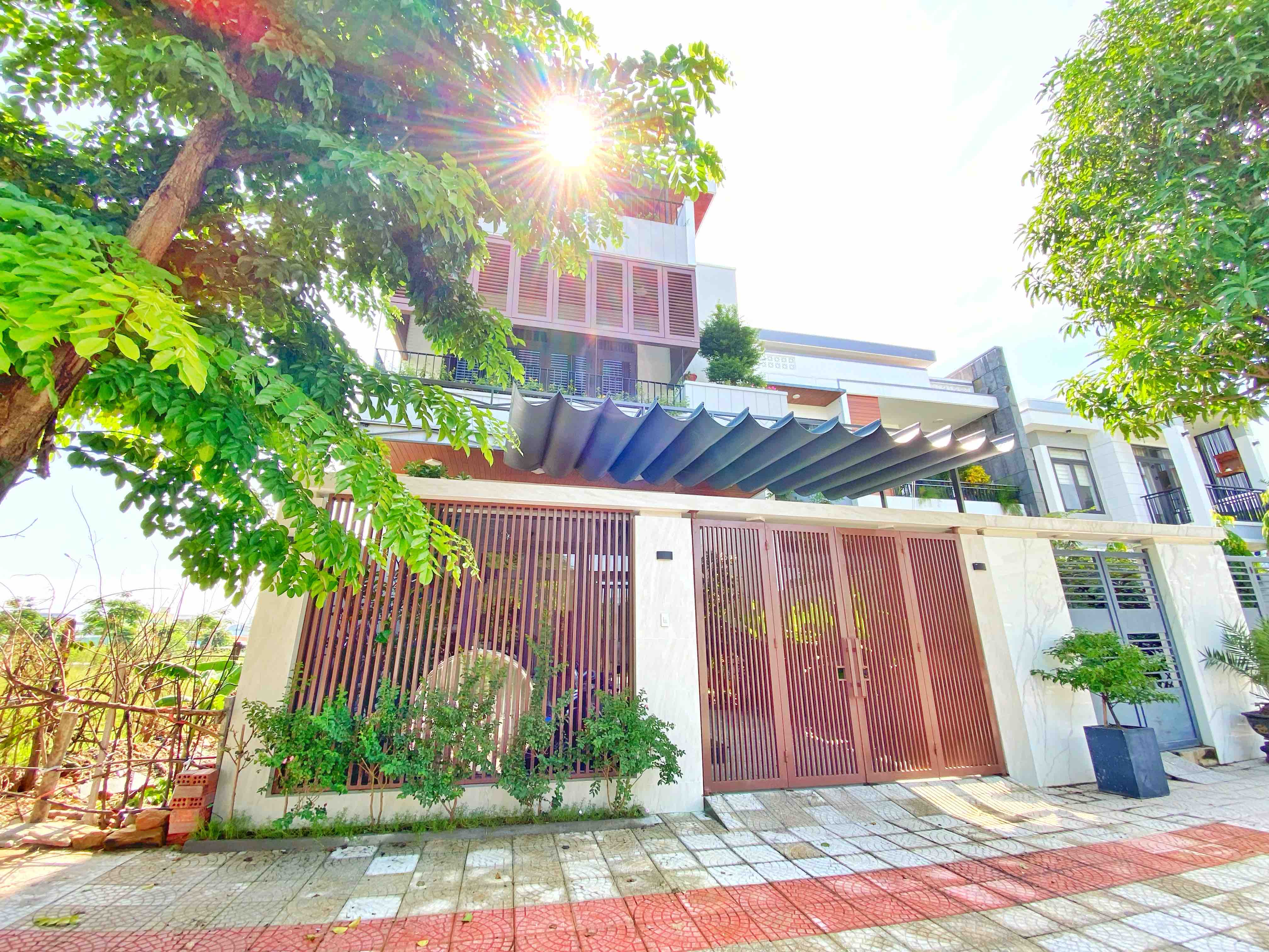 Bán đất 150m2 nam hoà xuân hàng cập nhật liên tục 