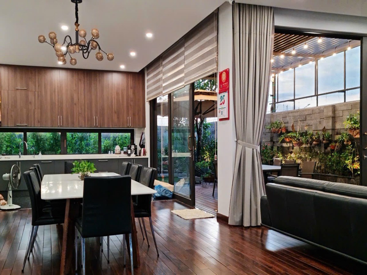 Bán nhà biệt thự nam hoà xuân ngay sau lưng sông 