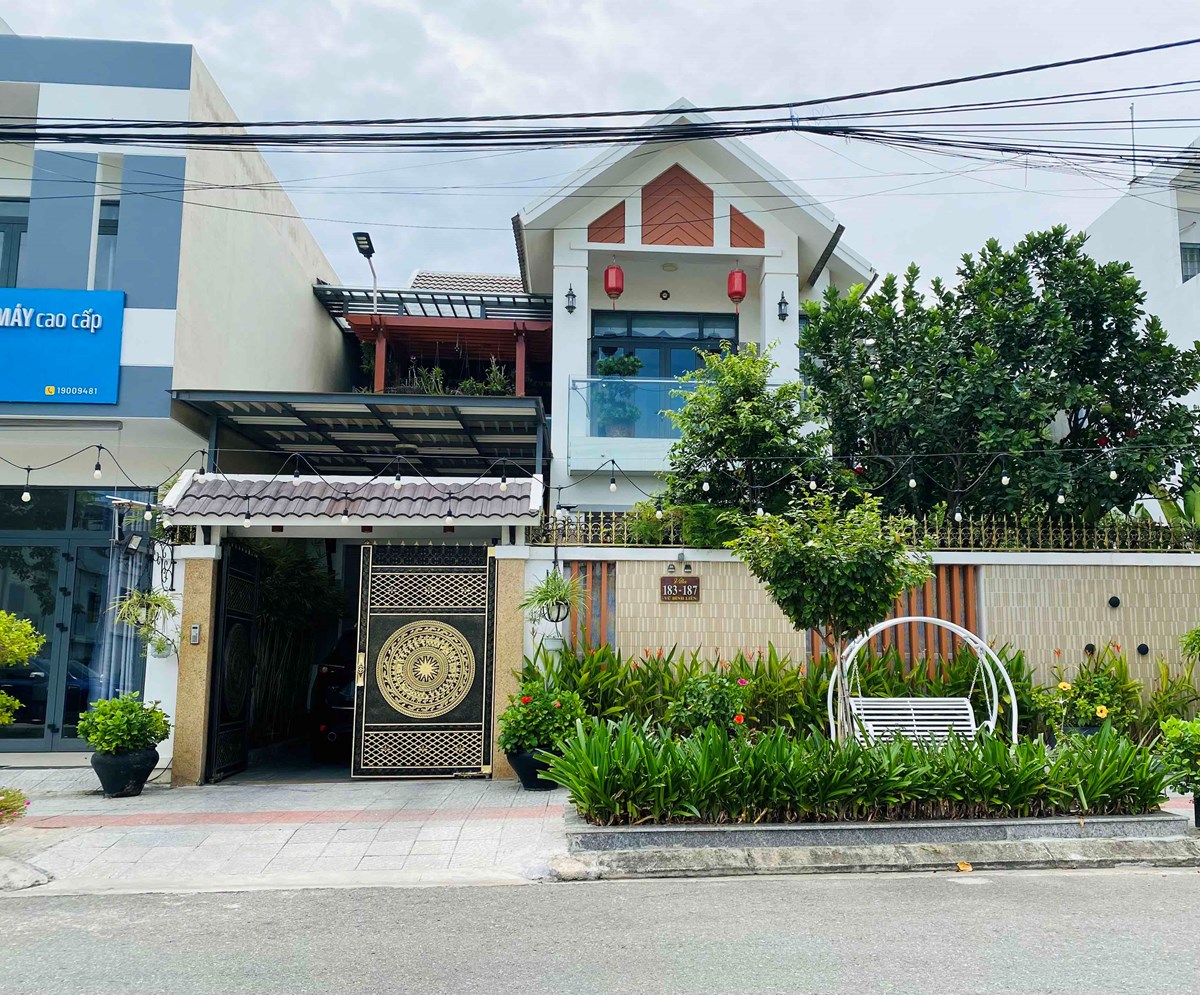 Bán đất 2 mặt tiền đường Bùi Công Trừng Hoà Xuân