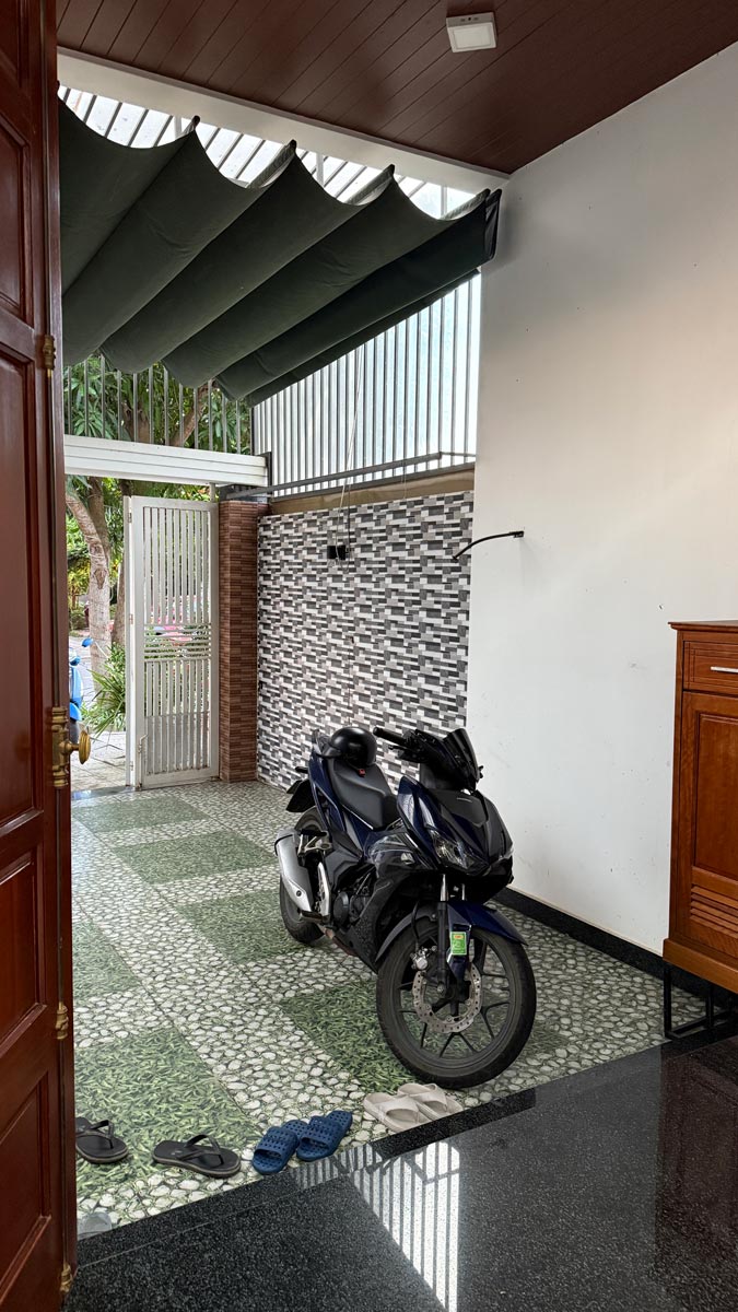 Bán nhà 4 tầng Lê Sỹ 