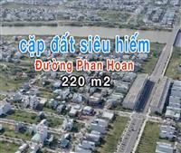 Hàng hiếm cặp đường thông Phan Hoan sát sông 